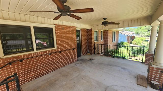 203 Springdale Drive, Warner Robins, GA 31088