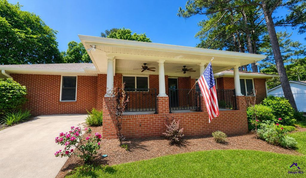 203 Springdale Drive, Warner Robins, GA 31088