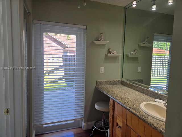 7921 NW 4th St, Plantation, FL 33324