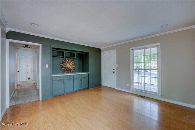 1721 Spencer Avenue, New Bern, NC 28560