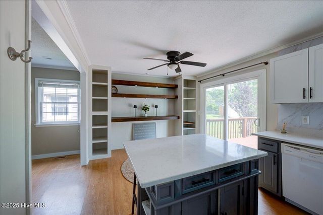 1721 Spencer Avenue, New Bern, NC 28560