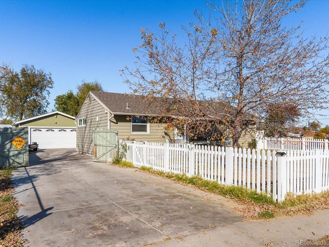 481 Bronco Rd, Denver, CO 80221