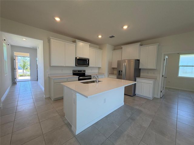 8589 PINECREST TRAIL, Wildwood, FL 34785