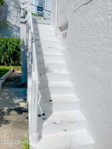 411 N Oleander Ave Unit 5, Daytona Beach, FL 32118