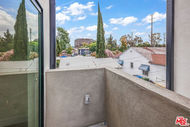 11010 Hortense Street, North Hollywood, CA 91602
