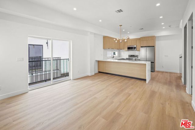 11010 Hortense Street, North Hollywood, CA 91602