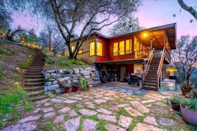 2244 Windmill Ct, Cool, CA 95614