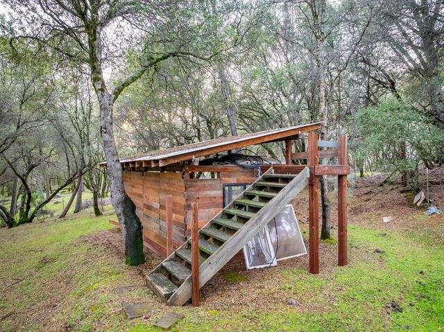 2244 Windmill Ct, Cool, CA 95614