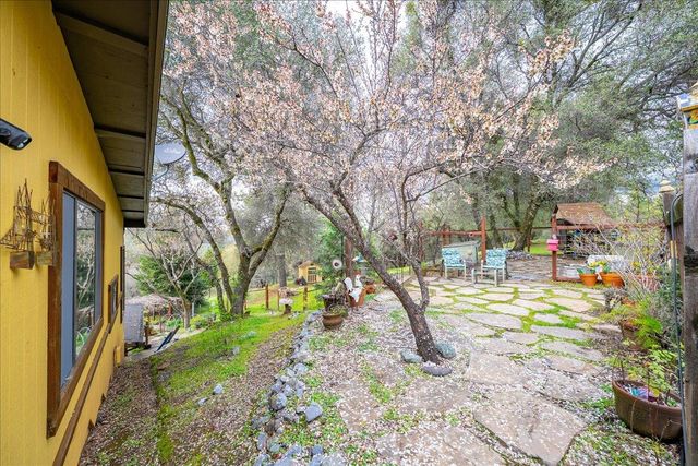 2244 Windmill Ct, Cool, CA 95614