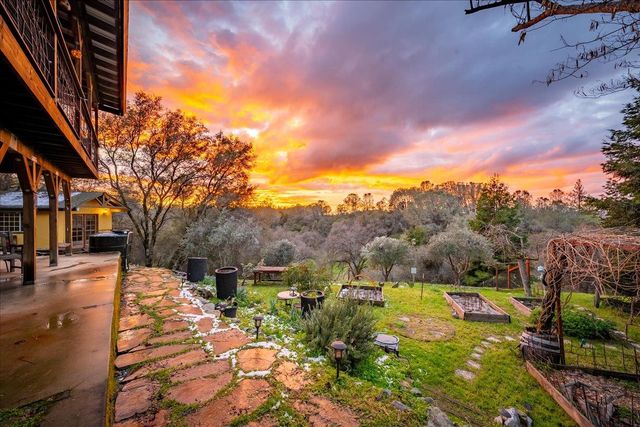 2244 Windmill Ct, Cool, CA 95614