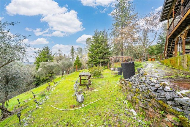 2244 Windmill Ct, Cool, CA 95614