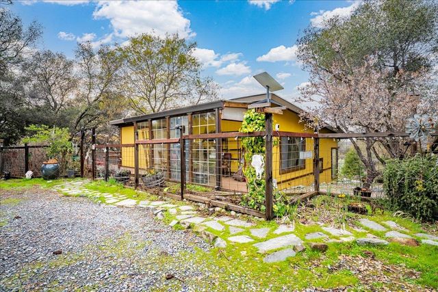 2244 Windmill Ct, Cool, CA 95614