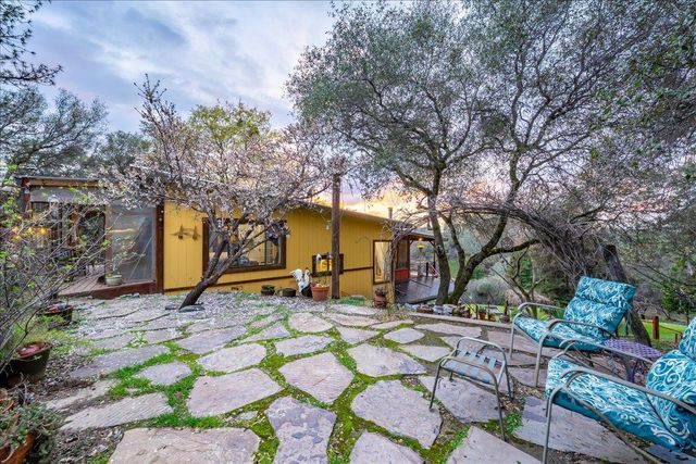 2244 Windmill Ct, Cool, CA 95614