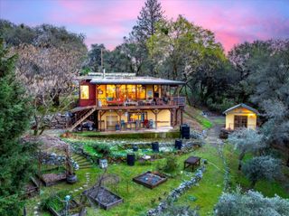 2244 Windmill Ct, Cool, CA 95614