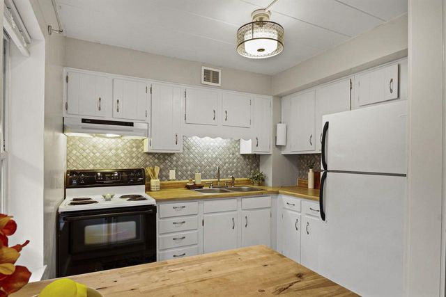 25 Sherman Terrace #2, Madison, WI 53704