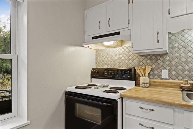 25 Sherman Terrace #2, Madison, WI 53704