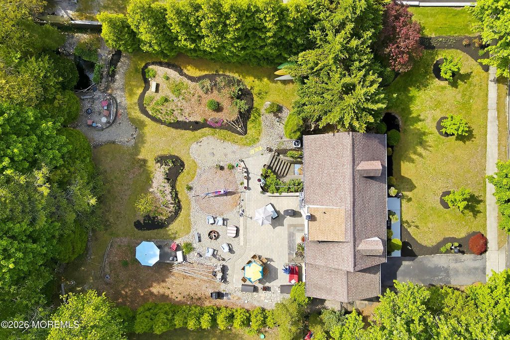 28 Westwood Drive, Bayville, NJ 08721