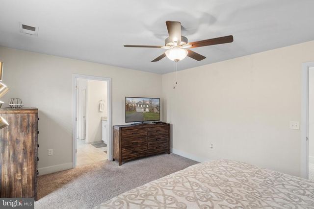 102 MONROE ST, Locust Grove, VA 22508