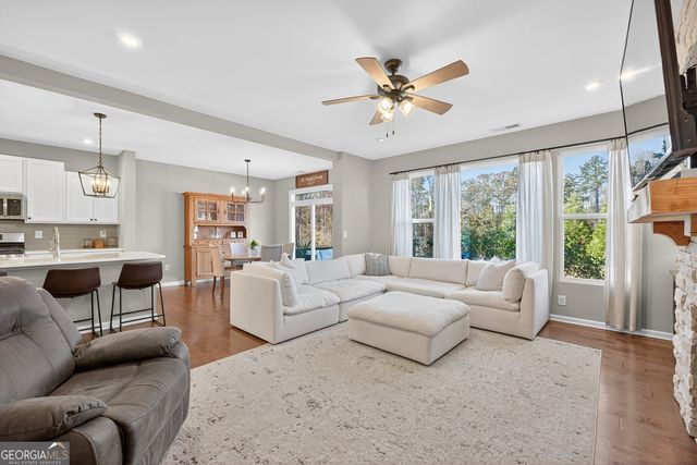 176 Michigan Circle, Hoschton, GA 30548