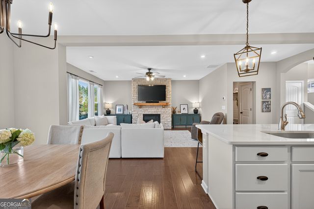 176 Michigan Circle, Hoschton, GA 30548