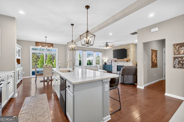 176 Michigan Circle, Hoschton, GA 30548