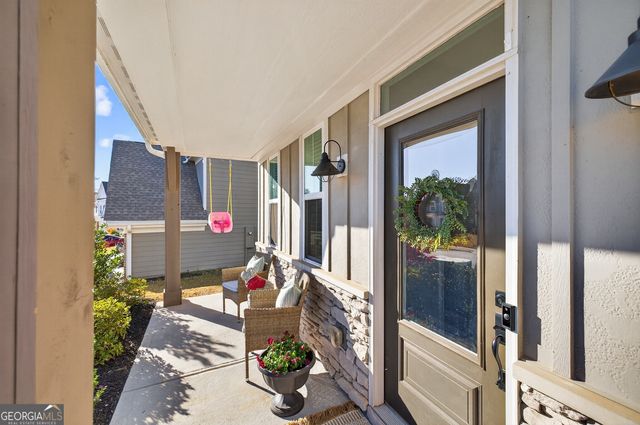 176 Michigan Circle, Hoschton, GA 30548