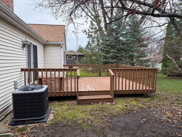 811 Ellen LANE, Fond Du Lac, WI 54935