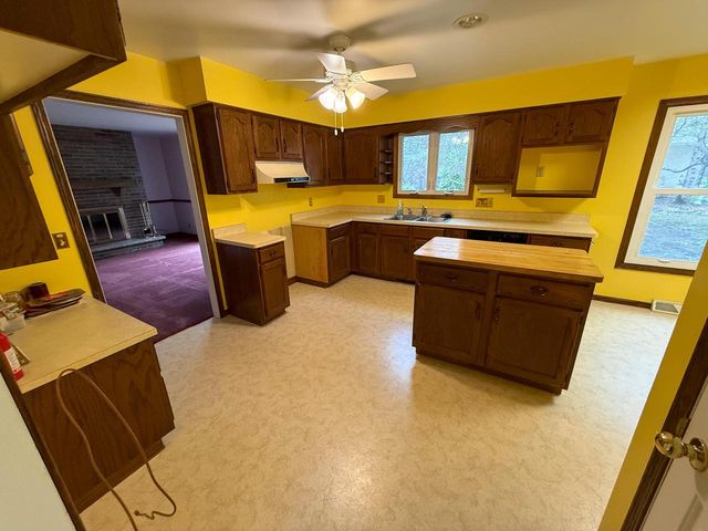 811 Ellen LANE, Fond Du Lac, WI 54935