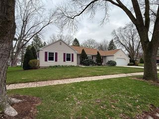 811 Ellen LANE, Fond Du Lac, WI 54935