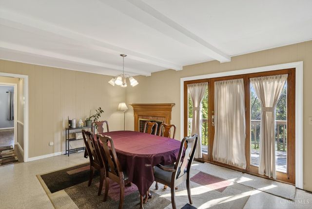 2207 Rolling Hills Boulevard, Fairfield, OH 45014