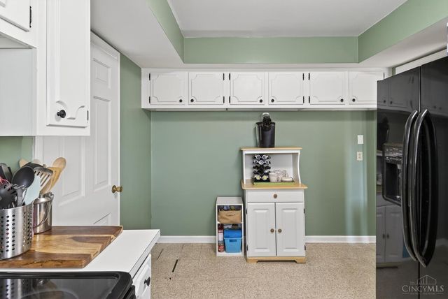 2207 Rolling Hills Boulevard, Fairfield, OH 45014