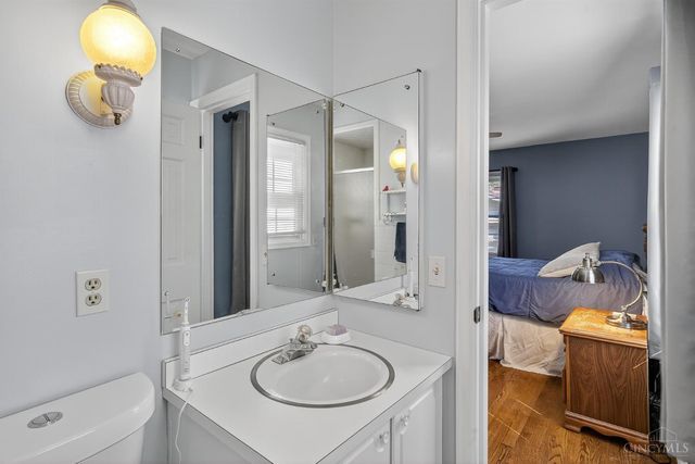 2207 Rolling Hills Boulevard, Fairfield, OH 45014