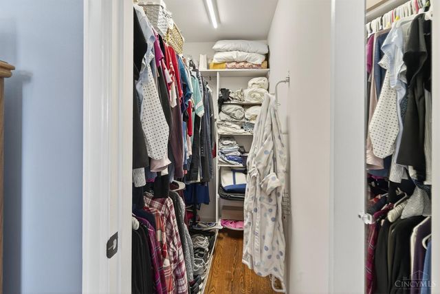 2207 Rolling Hills Boulevard, Fairfield, OH 45014