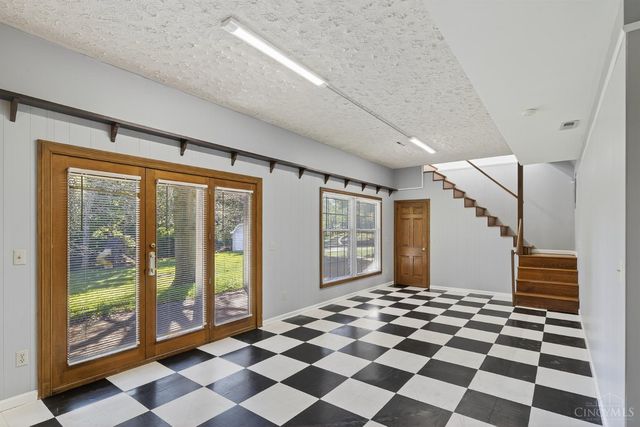 2207 Rolling Hills Boulevard, Fairfield, OH 45014