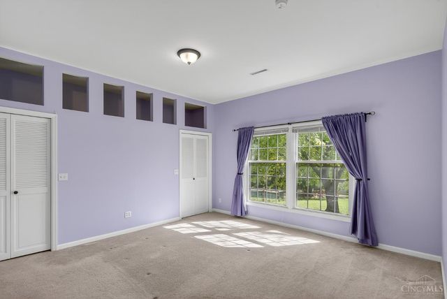 2207 Rolling Hills Boulevard, Fairfield, OH 45014