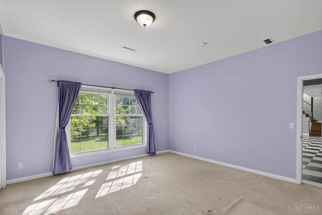 2207 Rolling Hills Boulevard, Fairfield, OH 45014