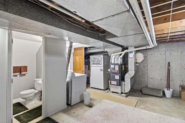 2207 Rolling Hills Boulevard, Fairfield, OH 45014