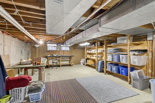 2207 Rolling Hills Boulevard, Fairfield, OH 45014