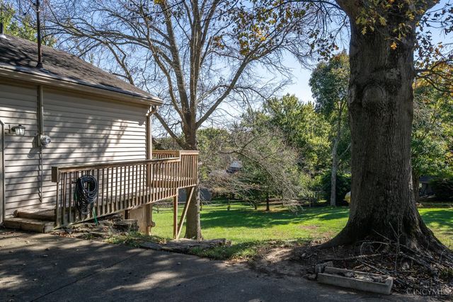 2207 Rolling Hills Boulevard, Fairfield, OH 45014