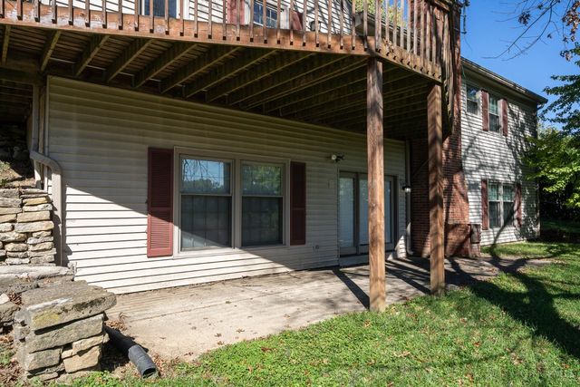 2207 Rolling Hills Boulevard, Fairfield, OH 45014