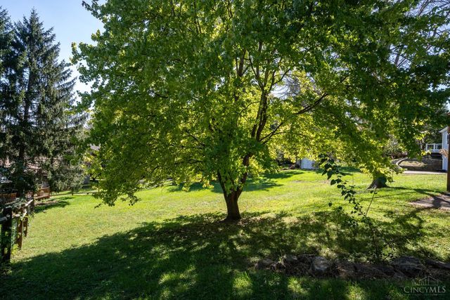 2207 Rolling Hills Boulevard, Fairfield, OH 45014