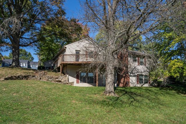 2207 Rolling Hills Boulevard, Fairfield, OH 45014