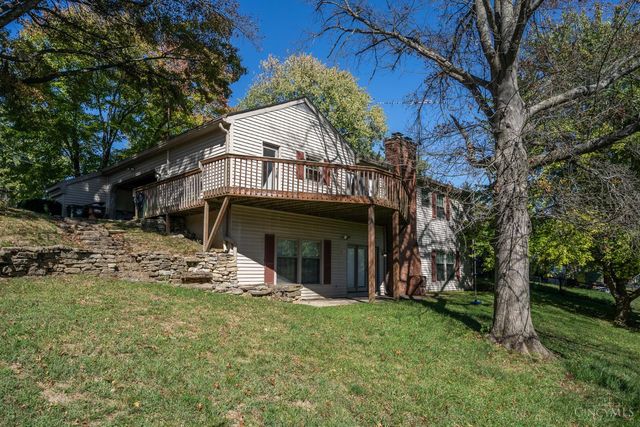 2207 Rolling Hills Boulevard, Fairfield, OH 45014