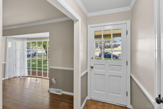 2207 Rolling Hills Boulevard, Fairfield, OH 45014