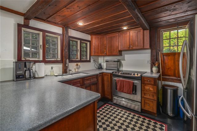 614 Child Street, Warren, RI 02885
