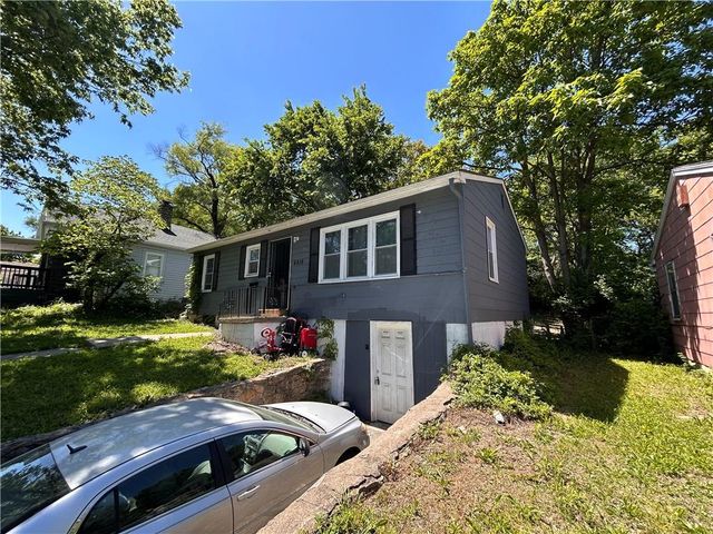 6816 Bales Avenue, Kansas City, MO 64132