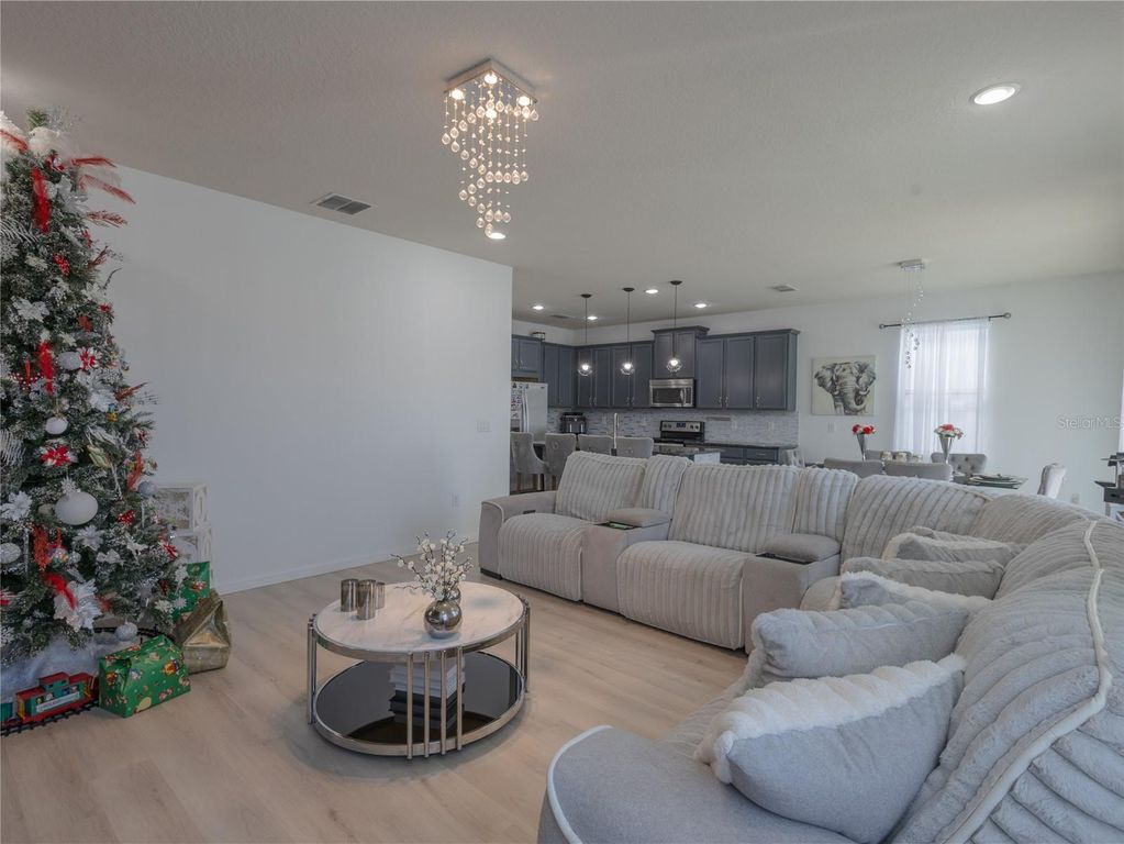 Image 14 of property listing at 2525 AMATI DRIVE, Kissimmee, FL 34741