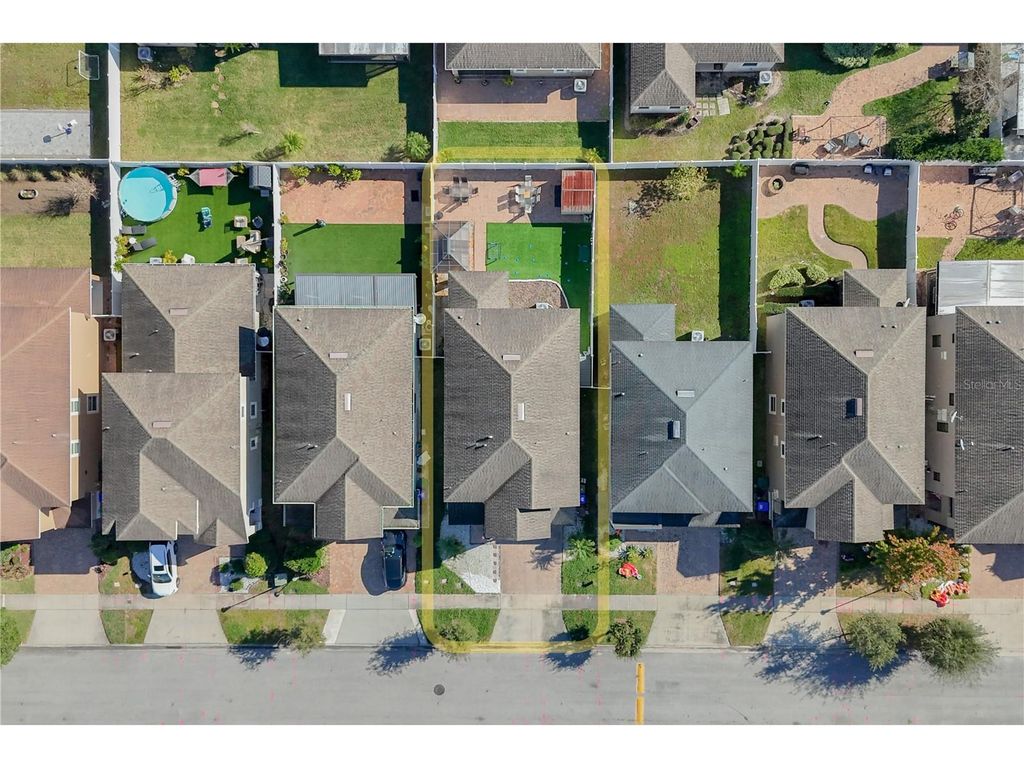 Image 3 of property listing at 2525 AMATI DRIVE, Kissimmee, FL 34741