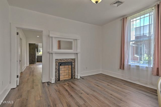 321 Lee Street, Bristol, VA 24201