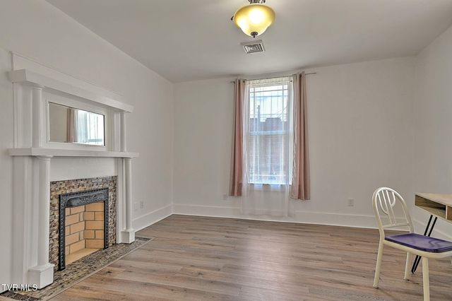 321 Lee Street, Bristol, VA 24201